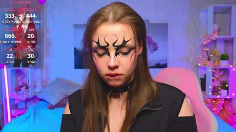 Lux online show from February 1, 5:05 pm