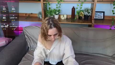 Polly online show from June 17, 3:19 am