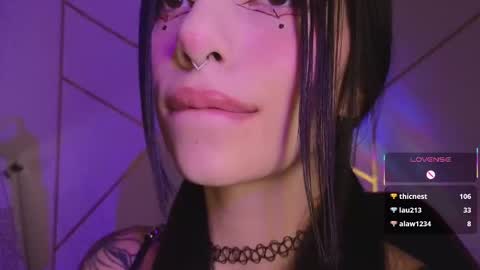 holly online show from October 21, 11:03 am