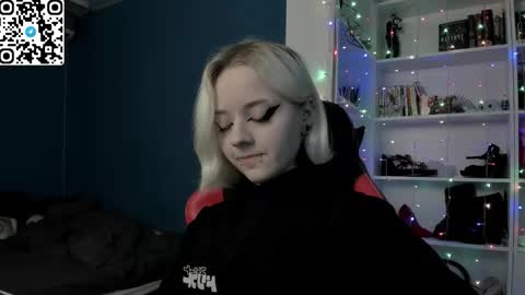 holy_mistresss online show from December 14, 10:43 am