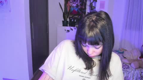 Snapshot of honey_hoe chatting on December 22, 2:39 am Lau online show from December 22, 2:39 am
