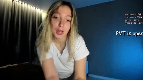 Snapshot of honey_honey_honey chatting on October 11, 8:55 pm SEE YOU ON SUNDAY GMT0 2030 online show from October 11, 8:55 pm