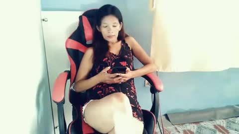 honey_mollyxx online show from May 16, 2:03 am