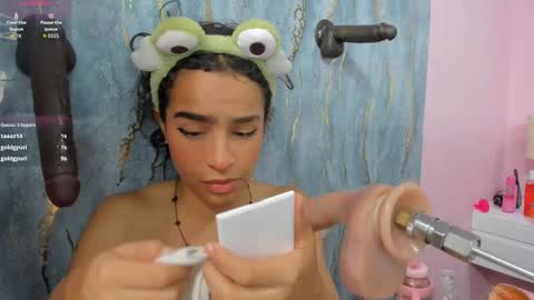 honey_sofii_ online show from September 25, 12:04 pm