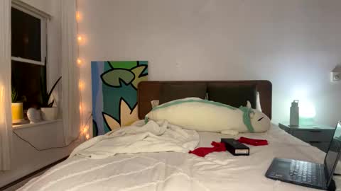 honeybbxx online show from February 16, 2:54 am