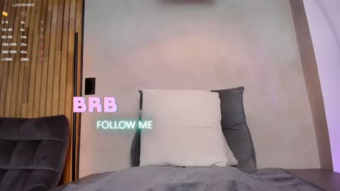 Sofia independent model online show from January 26, 11:39 am