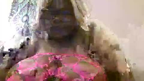 HoneySantiago online show from December 17, 4:49 am