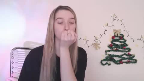 honeyveil online show from February 3, 12:21 pm