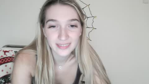 honeyveil online show from November 7, 2:22 pm