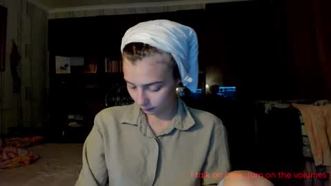 Bambi online show from October 17, 3:04 pm