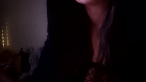 horneymomnextdoor online show from October 2, 4:17 am