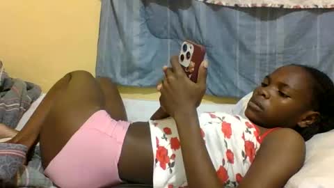 Snapshot of horny_mummie chatting on March 11, 6:30 am andalia online show from March 11, 6:30 am