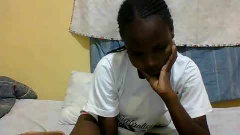 Snapshot of horny_mummie chatting on March 10, 11:45 am andalia online show from March 10, 11:45 am