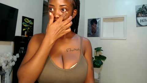 Snapshot of horny_princcess chatting on March 6, 1:27 am horny_princcess online show from March 6, 1:27 am