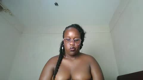 Lucy online show from February 25, 7:56 pm