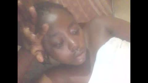 hornygal001 online show from January 6, 6:28 am