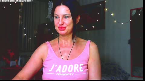 Monica online show from December 18, 8:14 pm