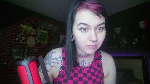 Snapshot of horror_circus chatting on September 25, 11:13 pm Messalina Horror online show from September 25, 11:13 pm