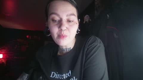 Snapshot of horror_circus chatting on February 11, 4:55 am Messalina Horror online show from February 11, 4:55 am
