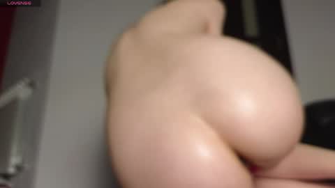 hosina_sayeri online show from April 10, 5:30 pm