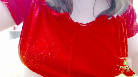 Snapshot of hot_and_pretty chatting on December 7, 9:06 am Lila online show from December 7, 9:06 am