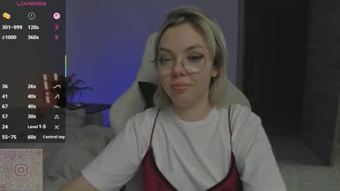 Snapshot of hot_babayaga chatting on September 21, 4:38 pm online show from September 21, 4:38 pm