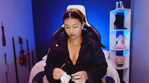 hot chocolate 4u online show from November 21, 1:02 pm