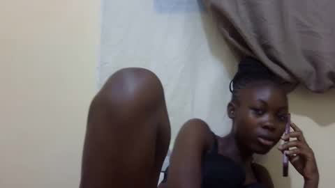 hot_melanie1 online show from April 24, 5:16 pm