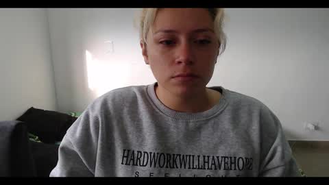 Mia online show from February 15, 12:33 pm