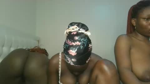 Hot petite online show from November 4, 12:32 pm