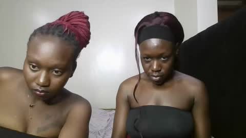 Hot petite online show from December 5, 1:01 pm