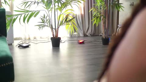 Anais online show from January 14, 10:20 am