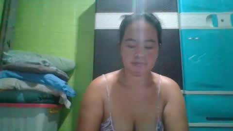 hotchicks4uxx online show from January 29, 10:22 pm