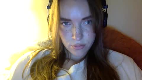 effy online show from November 30, 9:08 pm