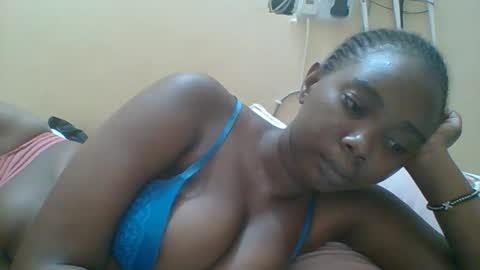 Queen online show from November 29, 9:52 pm