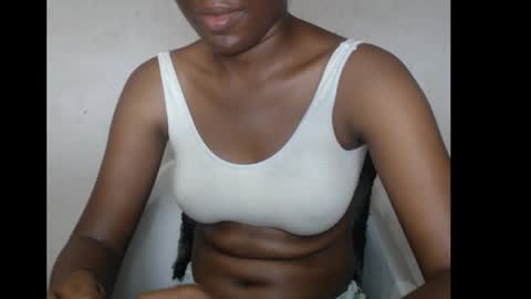 hotjessie0 online show from October 31, 6:39 am