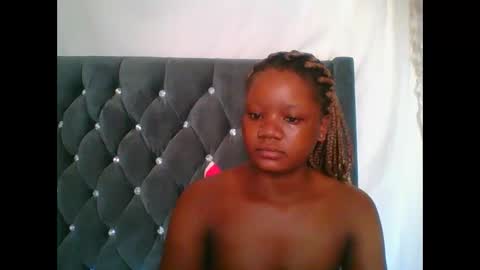 LOYCE online show from January 17, 12:56 pm