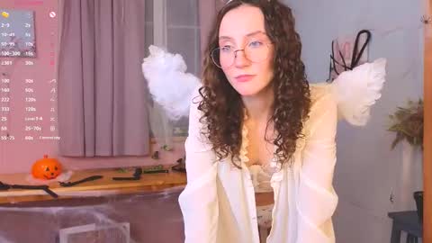 Allison  online show from October 27, 6:35 pm