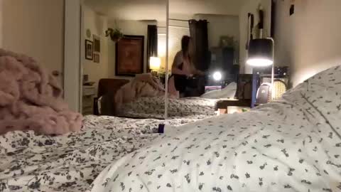 Annabelle online show from September 22, 2:43 am