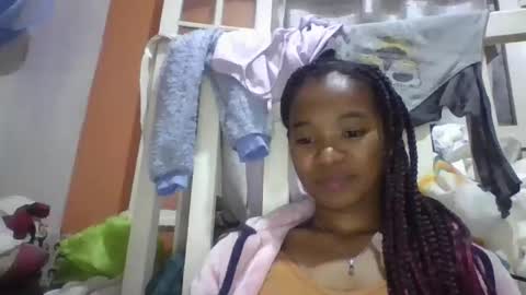 hotvanessa98 online show from May 5, 6:00 pm