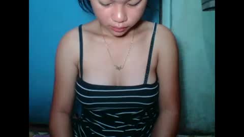 hotwild4u04 online show from December 7, 11:34 pm