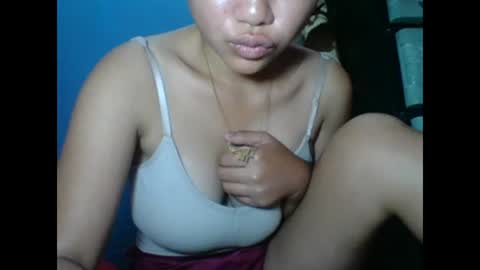 hotwild4u04 online show from December 13, 11:06 pm