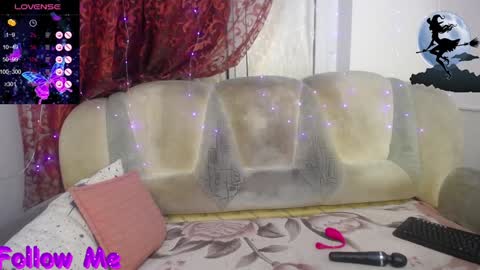 Snapshot of hotzlata chatting on December 13, 11:28 pm Hotzlata online show from December 13, 11:28 pm