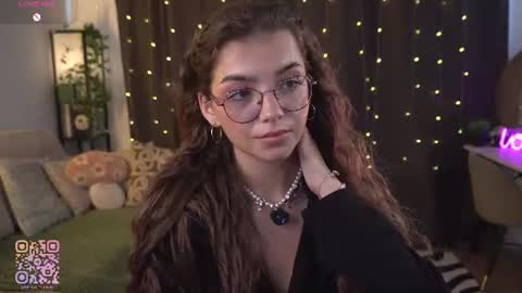 Diane online show from July 10, 10:48 am