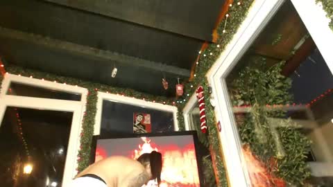 Kayla online show from December 13, 5:05 am