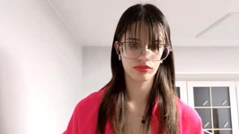 M I A online show from November 10, 4:46 pm