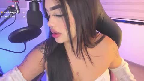 Snapshot of i_am_ari chatting on September 11, 2:23 am Ari online show from September 11, 2:23 am