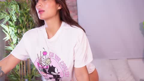 Lucy online show from January 20, 9:46 am