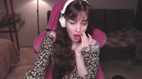 elisabeth online show from December 15, 11:26 am