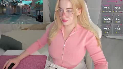 HiI am  EvaPVT is open  online show from March 12, 4:42 pm